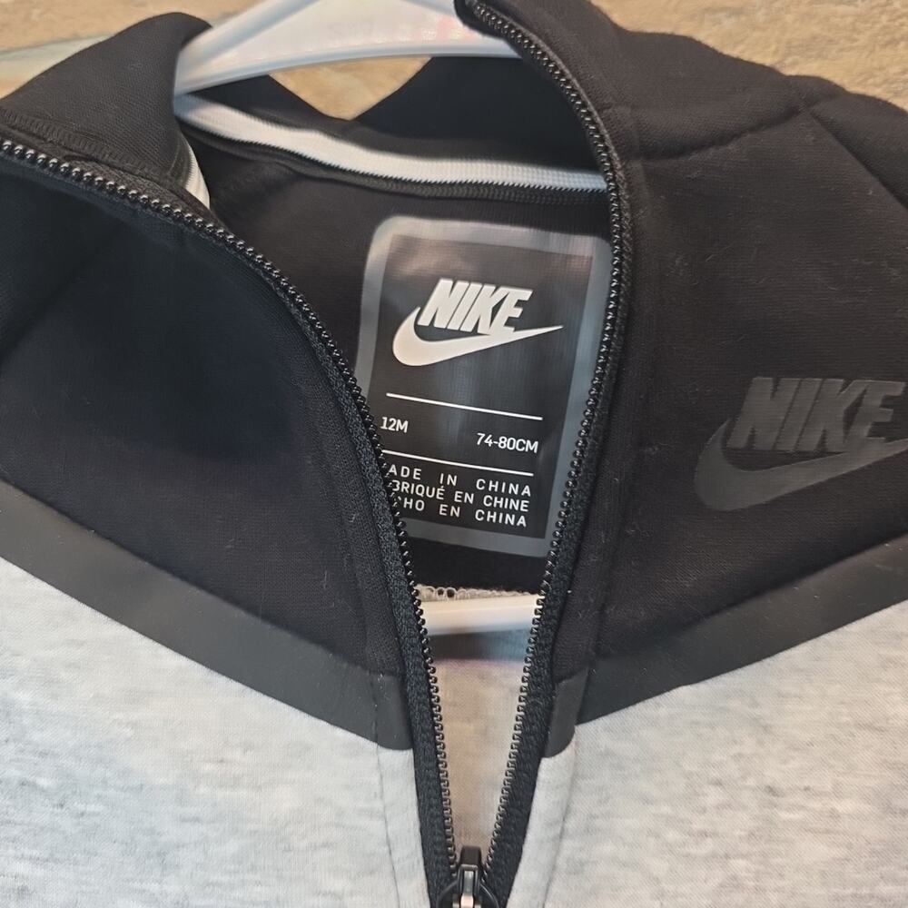 Nike Sportswear Baby Tech Fleece Full Zip Sz 12M - Picture 4 of 7